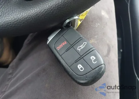 2015 Chrysler 200 Limited из США, поврежденный, VIN 1C3CCCAB3FN709964